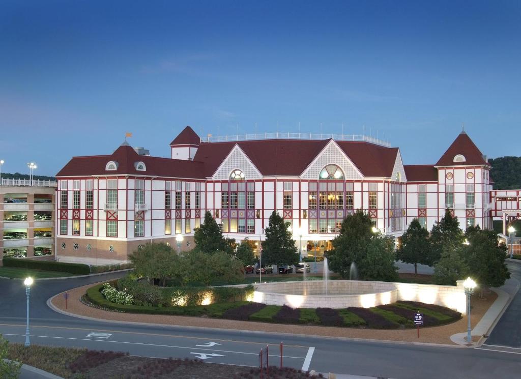 Hollywood Casino Lawrenceburg casino image
