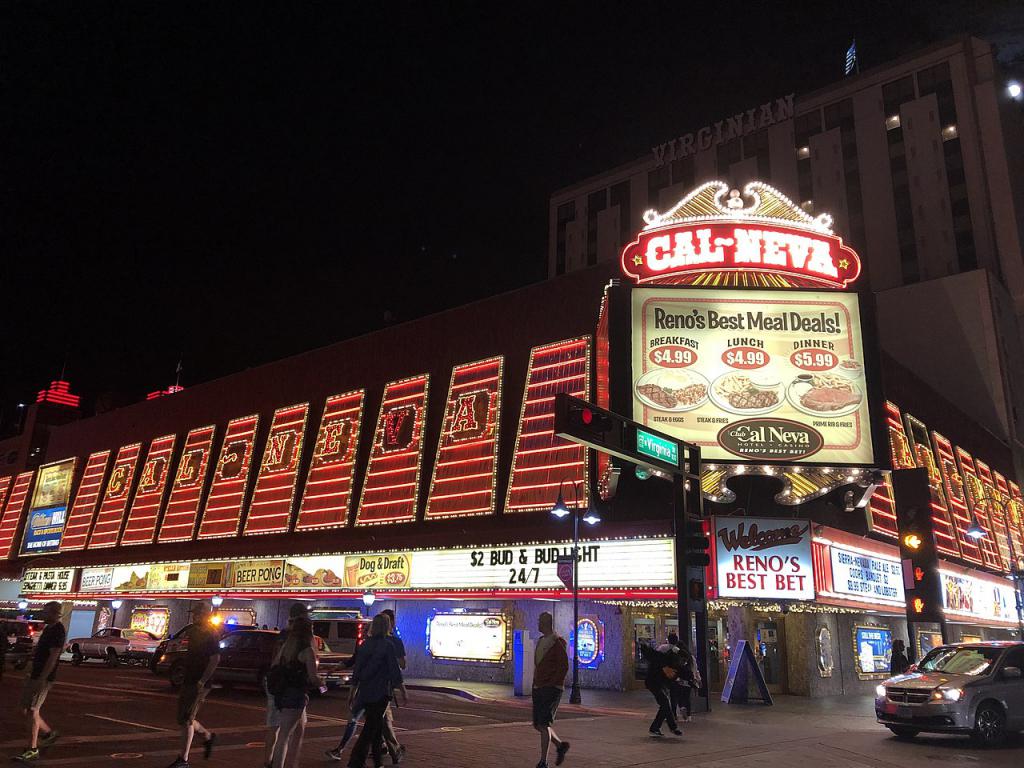 Club Cal Neva casino image