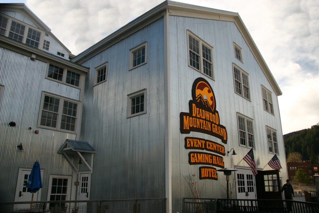 Deadwood Mountain Grand Casino casino image
