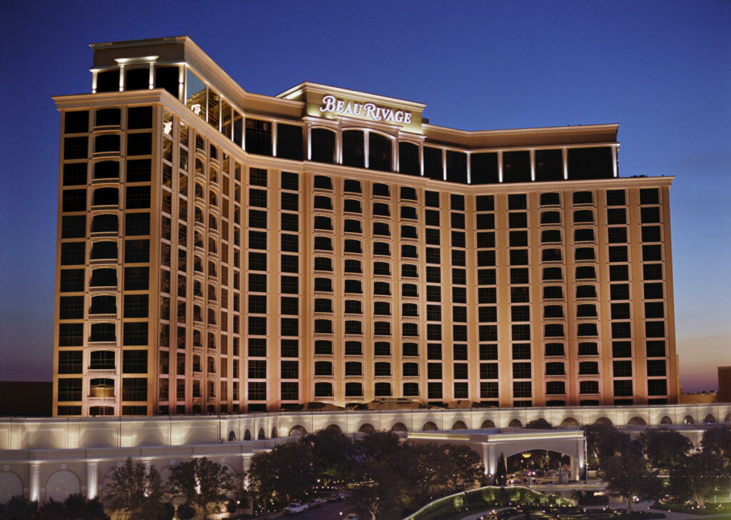 Beau-Rivage-night-shot-454168b45056a36_45416a1f-5056-a36a-063861795274332f