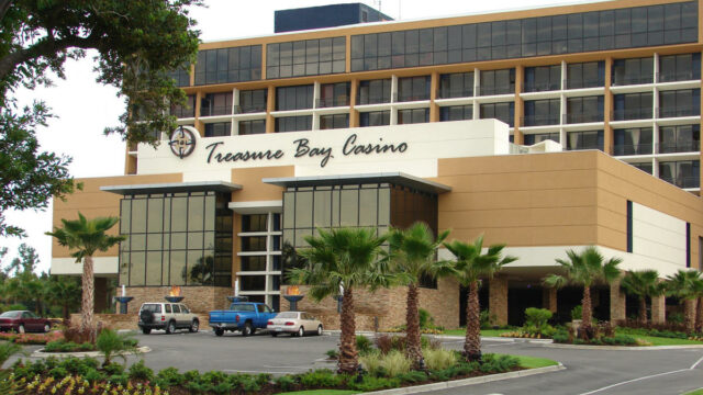 Treasure-Bay-Exterior-89ce87365056a36_89ce88c1-5056-a36a-066affba47d1b051