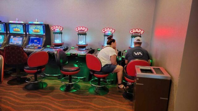 Golden Nugget Bubble Craps